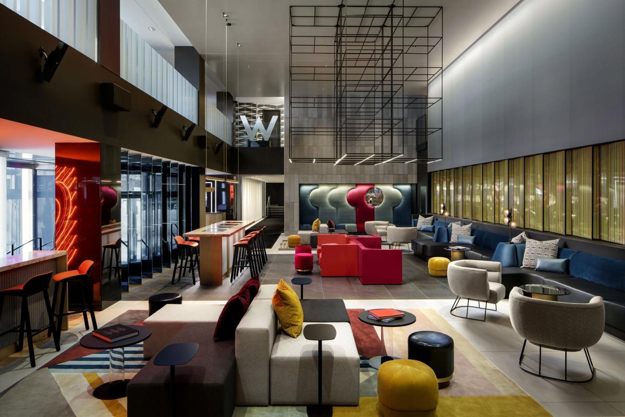 W Montreal Hotel Exterior photo
